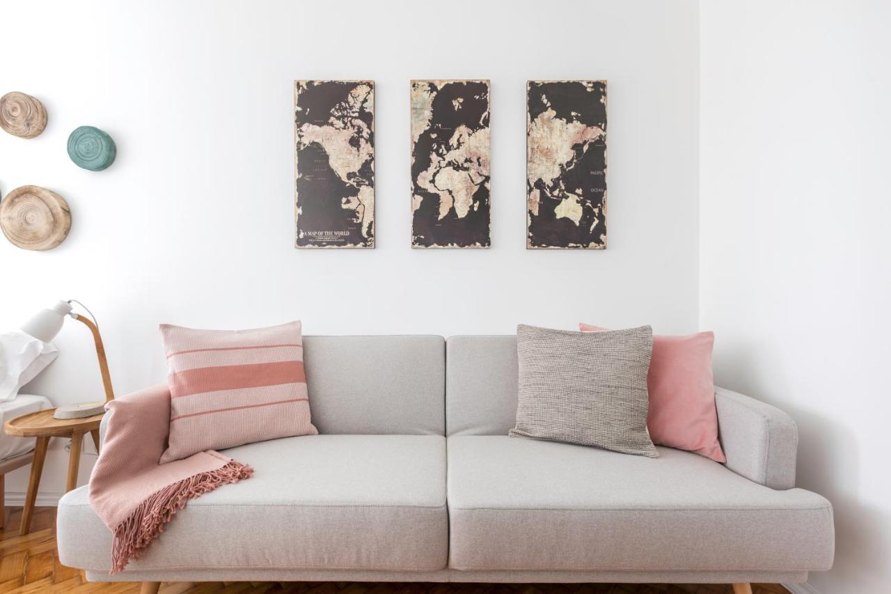 Stroll To Coffee Shops Near A Renovated Hillside Apartment In Graca 리스본 외부 사진